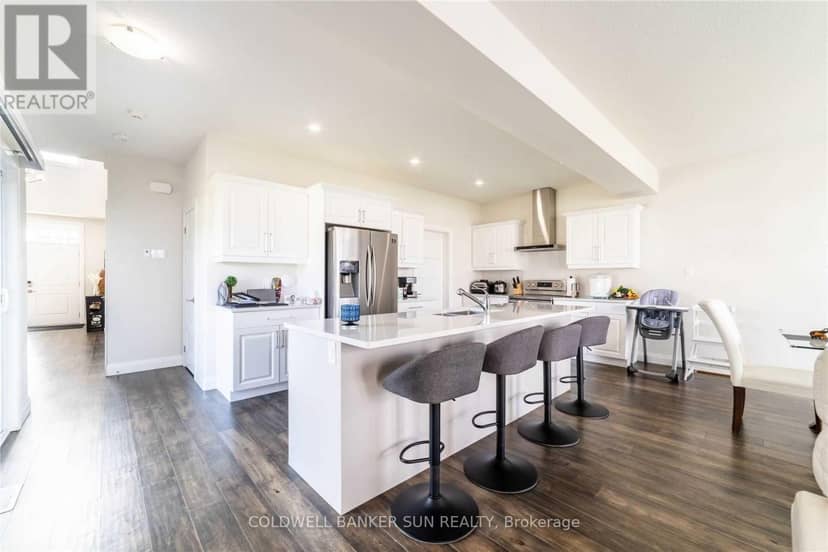 1301 Sandbar Street — photo 7 of 23