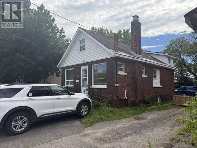 37 Albert ST E — photo 2 of 9