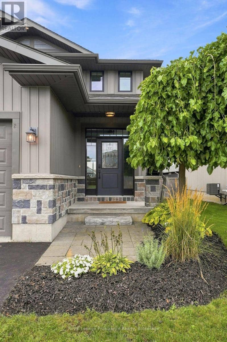 18 Granite Drive — photo 4 of 40