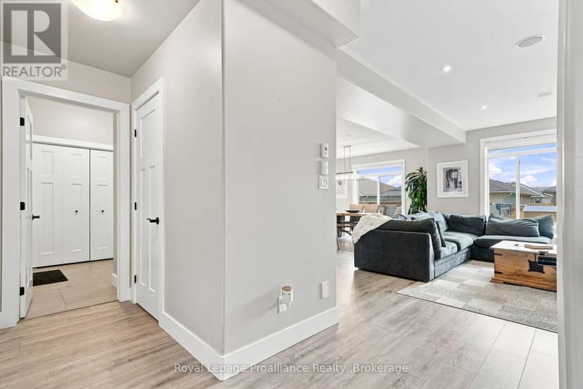 18 Granite Drive — photo 7 of 40