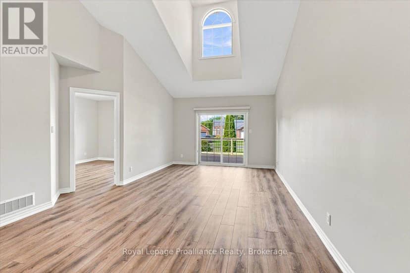 12 - 25 Heartwood Drive — photo 13 of 40