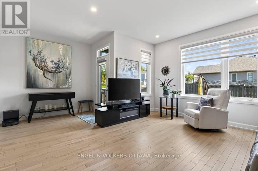 413 Premiere Lane — photo 14 of 40