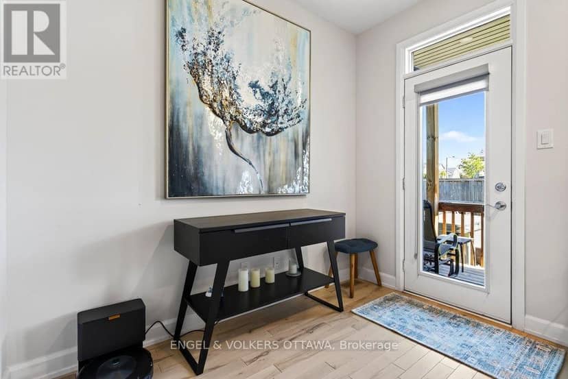 413 Premiere Lane — photo 3 of 40