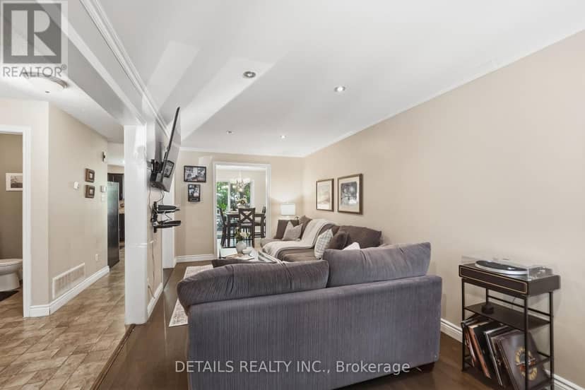 24 Southport Drive — photo 11 of 40