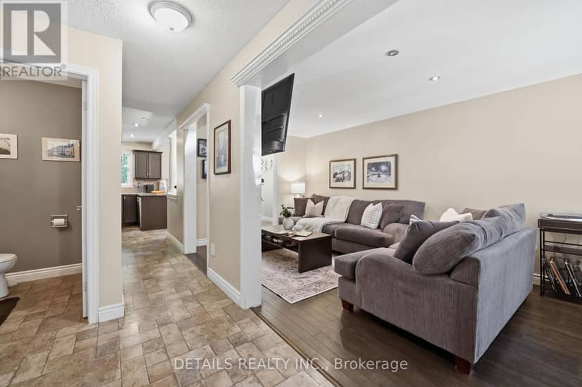 24 Southport Drive — photo 8 of 40