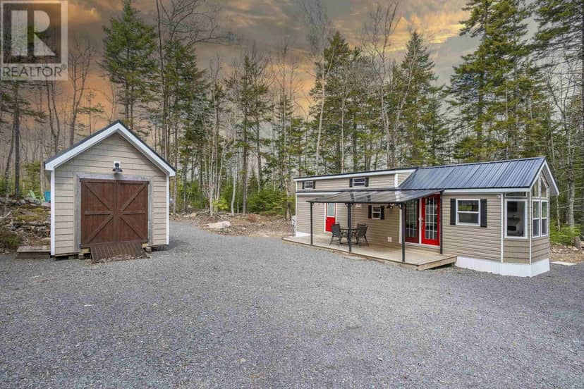 18 Loon Lane — photo 1 of 40