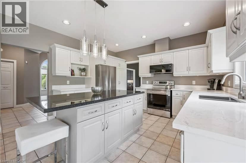 12 TELFER GLEN Street — photo 11 of 35