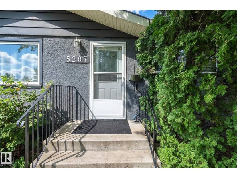 5207 103 AV NW, Edmonton, photo 2