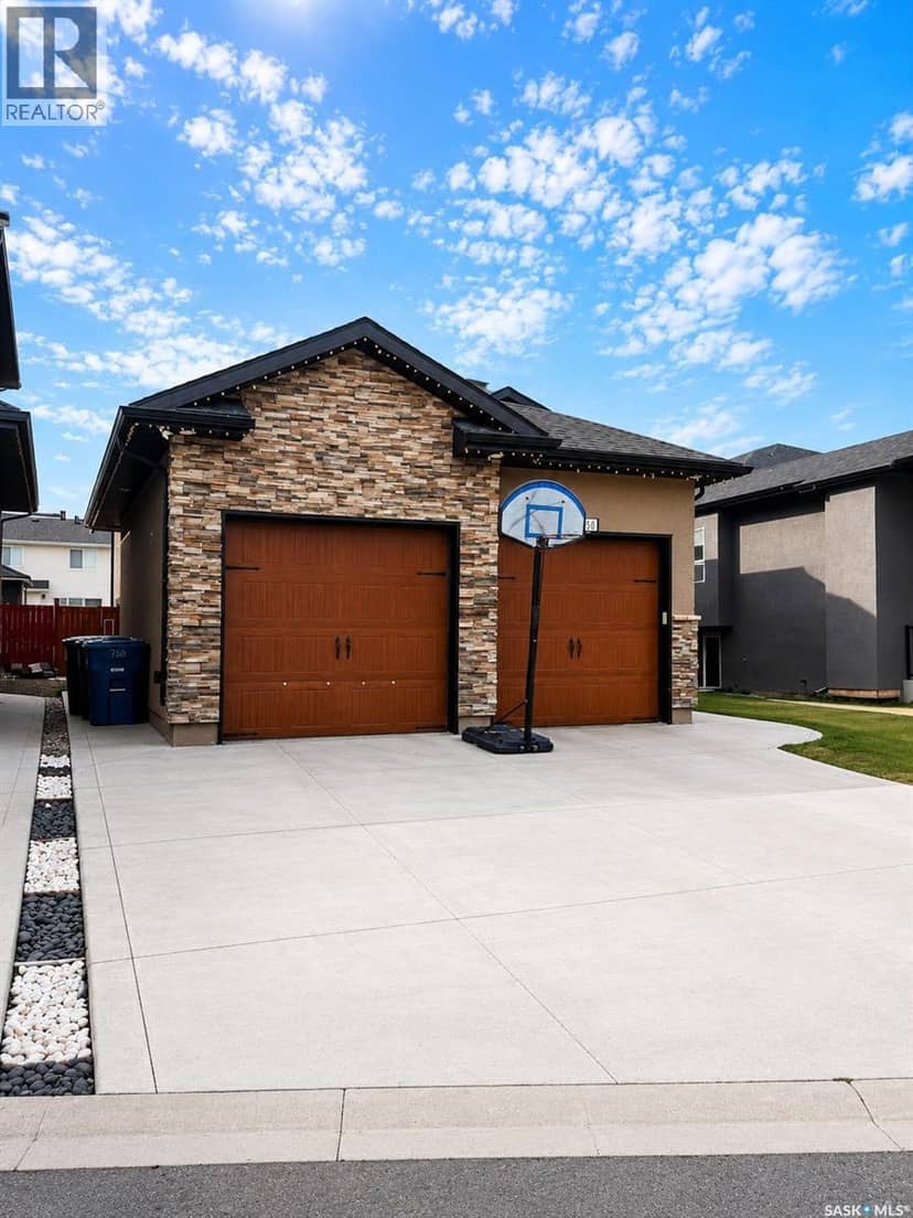 750 Labine COURT — photo 3 of 40