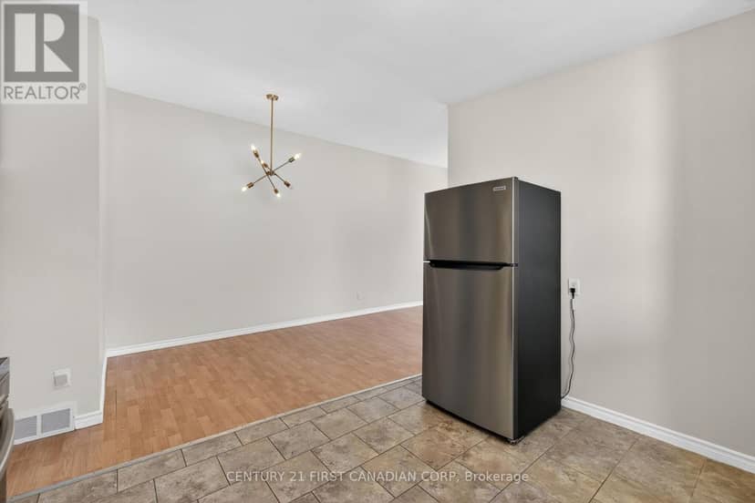 372 Dieppe Street — photo 13 of 40