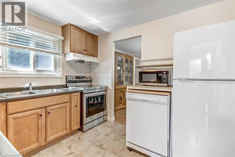 207 DUNSDON Street, Brantford, photo 6