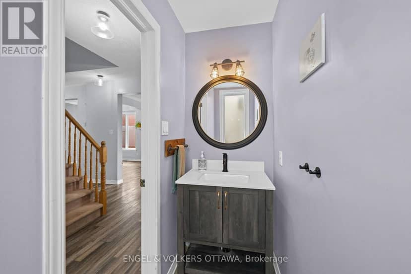 1121 Rocky Harbour Crescent — photo 17 of 40
