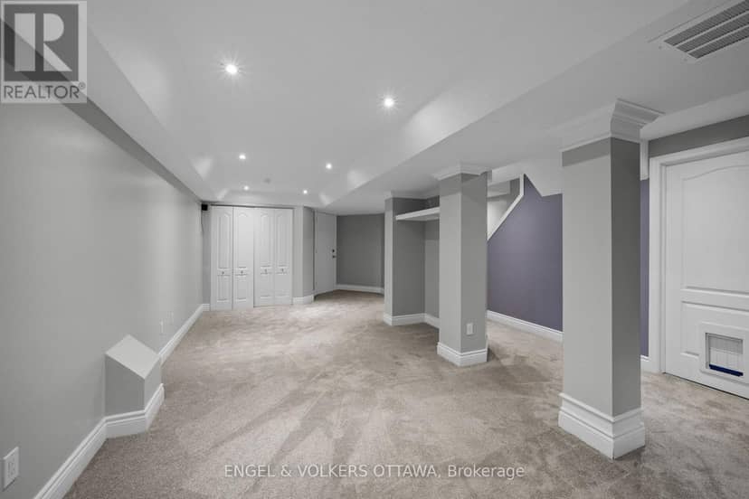 1121 Rocky Harbour Crescent — photo 36 of 40