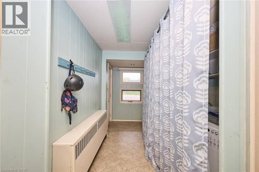 123 FAIRVIEW Avenue W — photo 26 of 40