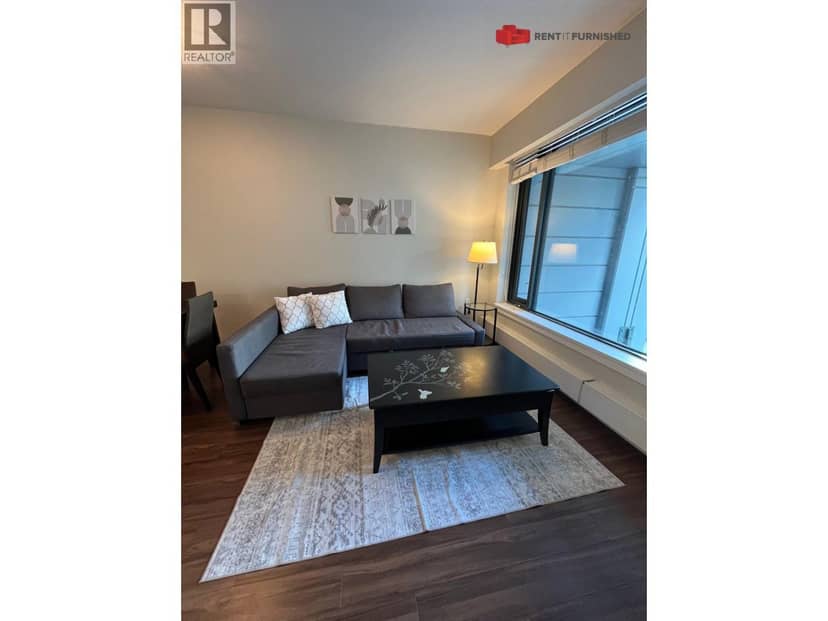 211 215 W 1ST STREET, Vancouver