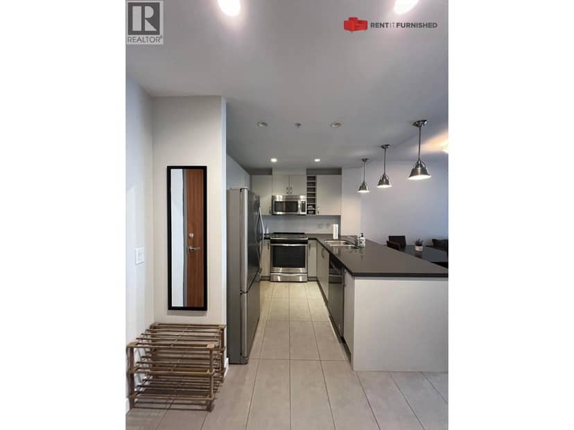 211 215 W 1ST STREET, Vancouver, photo 6