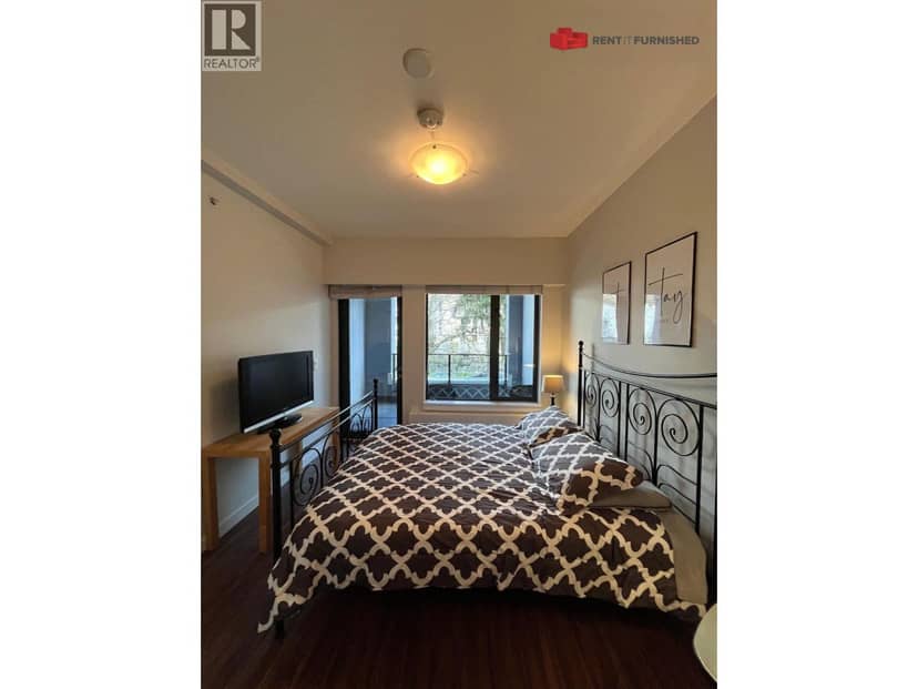 211 215 W 1ST STREET, Vancouver, photo 7