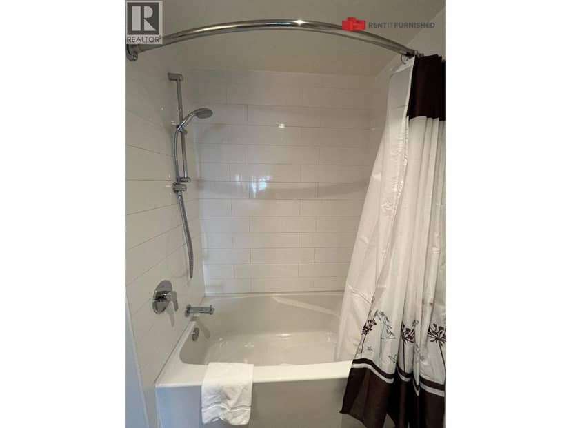 211 215 W 1ST STREET, Vancouver, photo 8