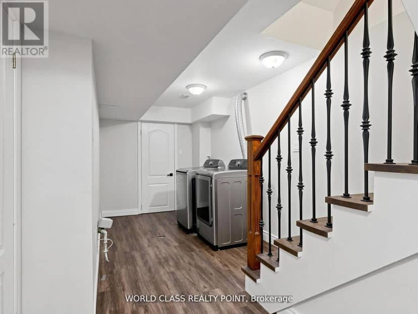 1638 Norwill Crescent — photo 30 of 40