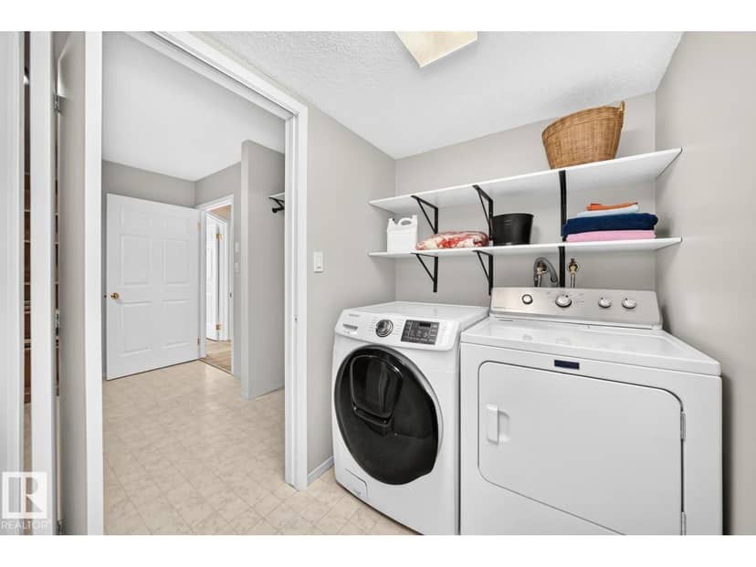 #208 2520 52 ST NW — photo 34 of 40