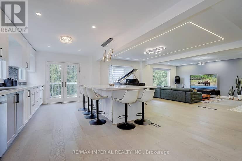176 Timpson Drive — photo 14 of 39