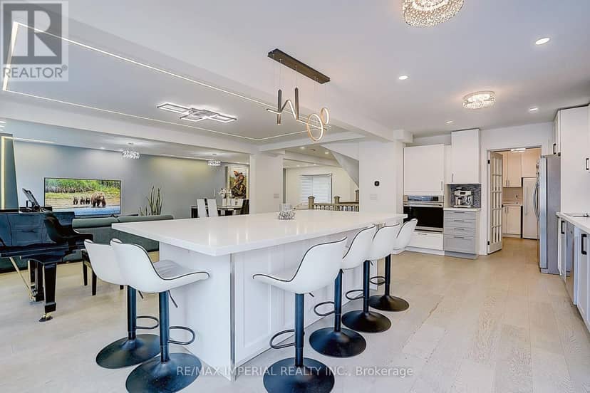 176 Timpson Drive — photo 16 of 39