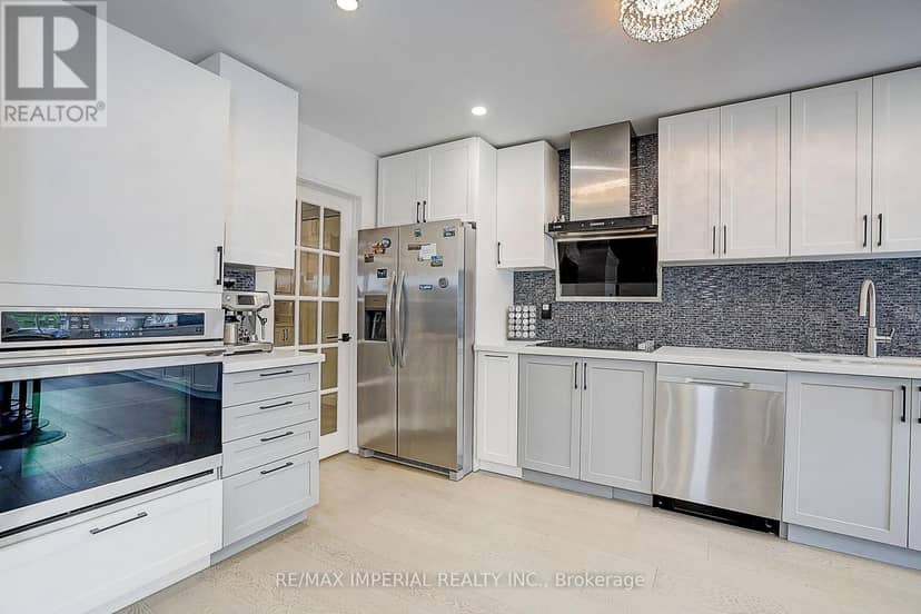 176 Timpson Drive — photo 18 of 39