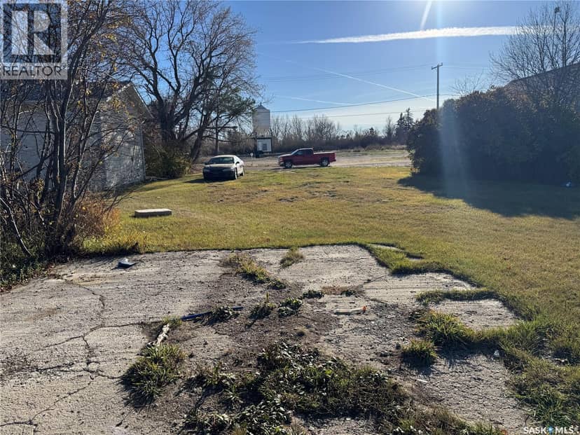 507 Railway AVENUE, Cut Knife, photo 2