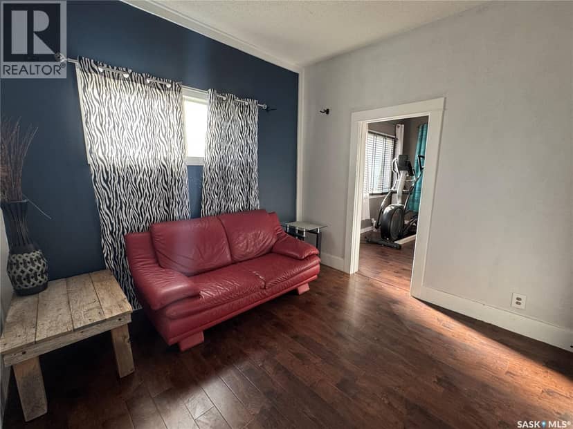 307 6th AVENUE E — photo 12 of 38