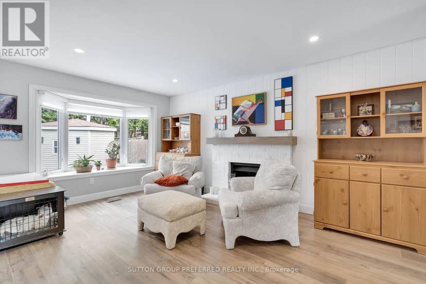 122 Laurel Street — photo 8 of 40