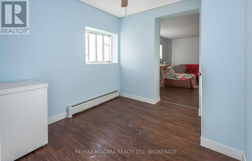 98 Chippawa Road — photo 13 of 20