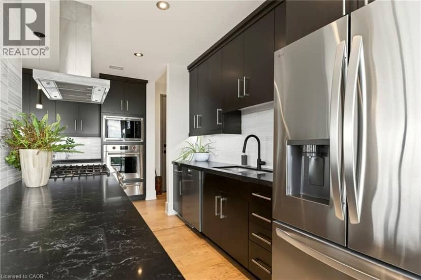 181 JAMES Street N Unit# 807 — photo 9 of 40