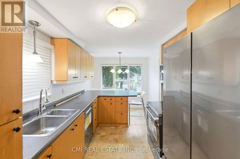155 Foxhunt Road — photo 13 of 40