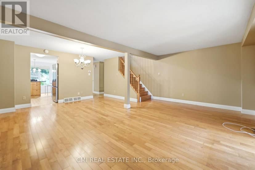 155 Foxhunt Road — photo 9 of 40