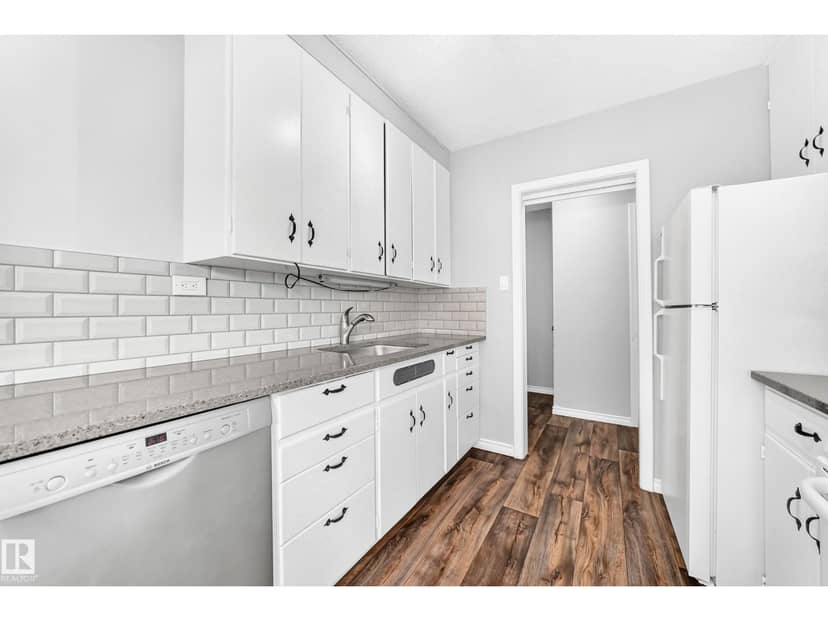 #8 7317 118 ST NW — photo 15 of 40