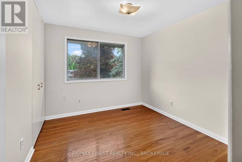 92 Cliff Crescent — photo 24 of 37