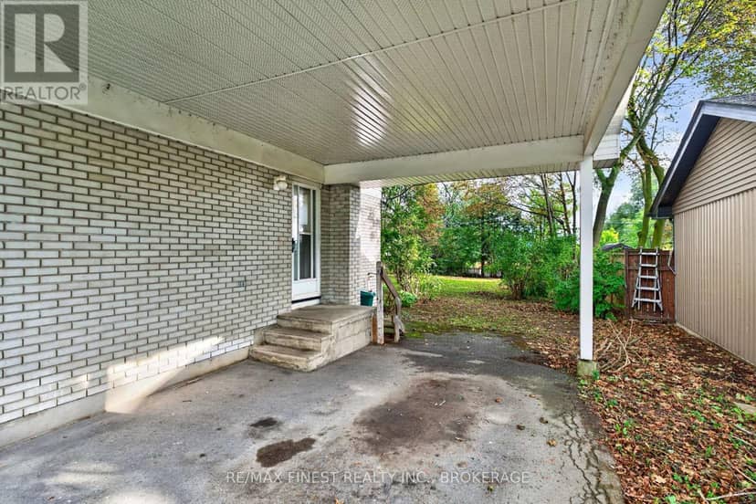 92 Cliff Crescent — photo 4 of 37