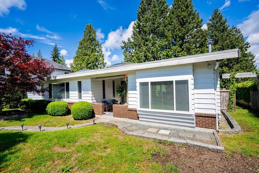 20571 46A AVENUE, Langley