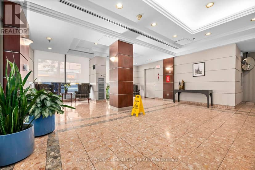 504 - 117 Gerrard Street E — photo 18 of 37