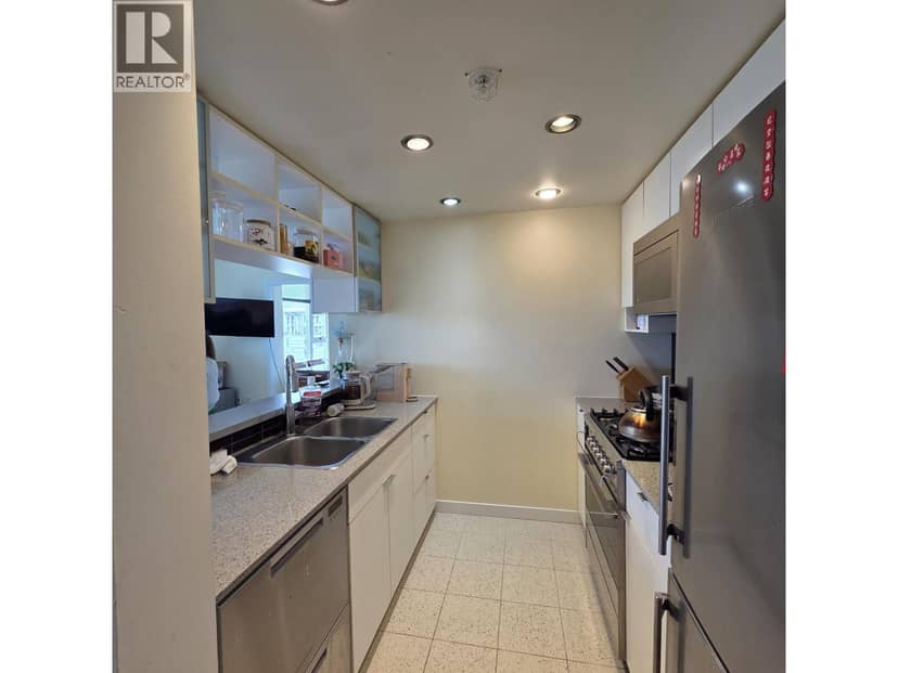 3008 939 EXPO BOULEVARD, Vancouver, photo 3