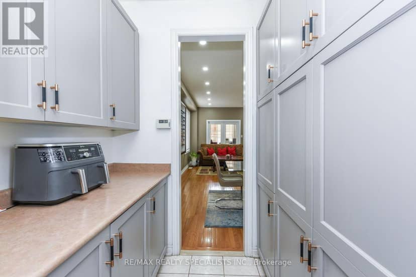 41 Madronna Gardens — photo 11 of 40