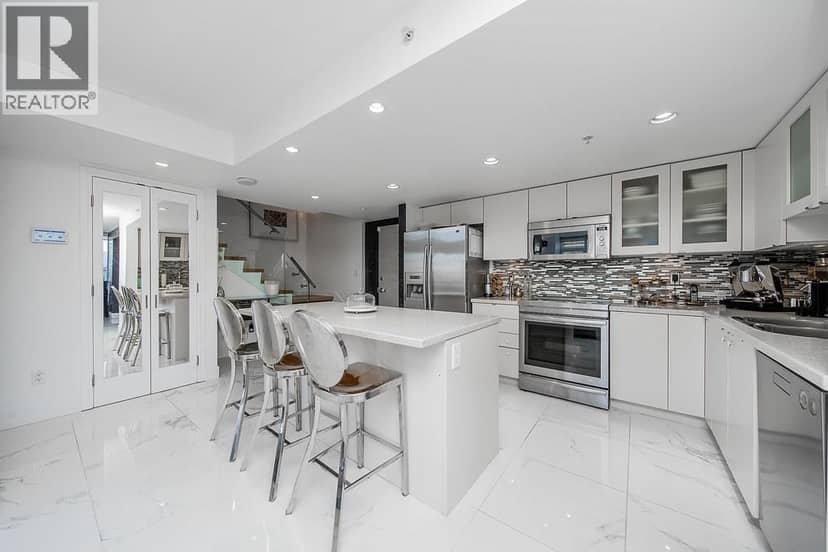 280X 4400 BUCHANAN STREET, Burnaby, photo 5