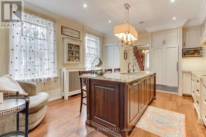 49 John Street E — photo 14 of 40