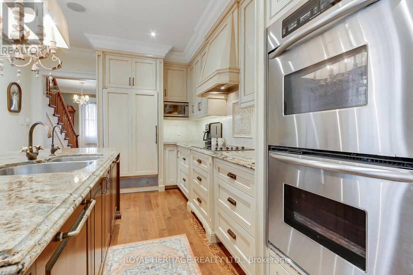 49 John Street E — photo 13 of 40