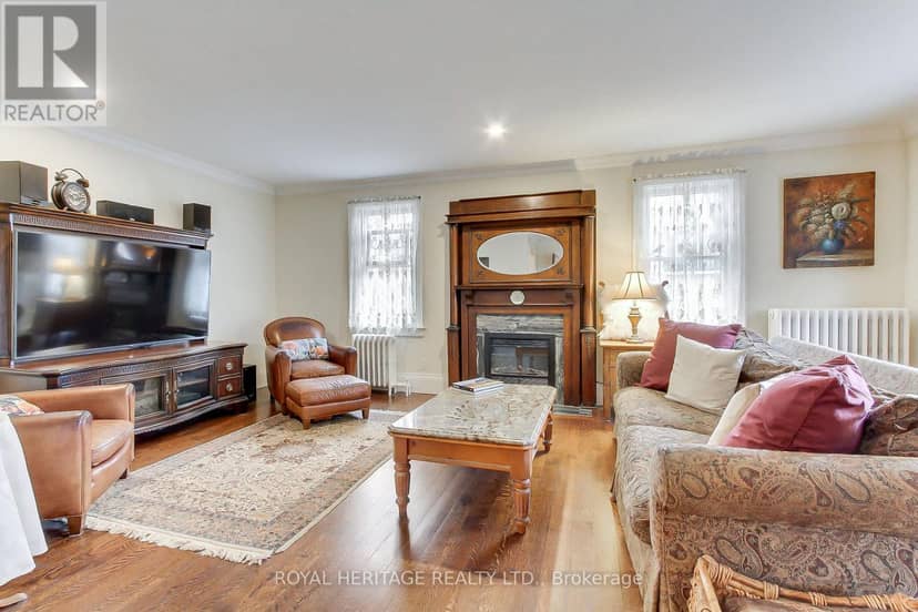 49 John Street E — photo 18 of 40