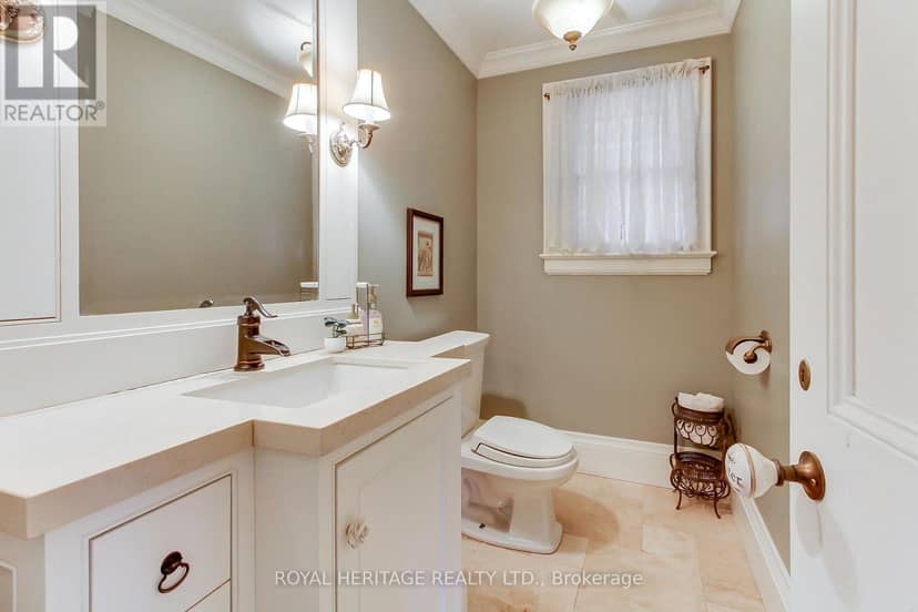 49 John Street E — photo 21 of 40