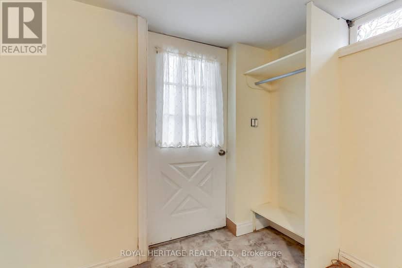 49 John Street E — photo 34 of 40