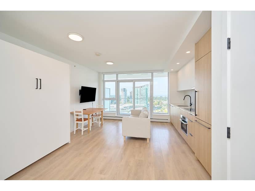 2610 13685 102 AVENUE, Surrey, photo 3