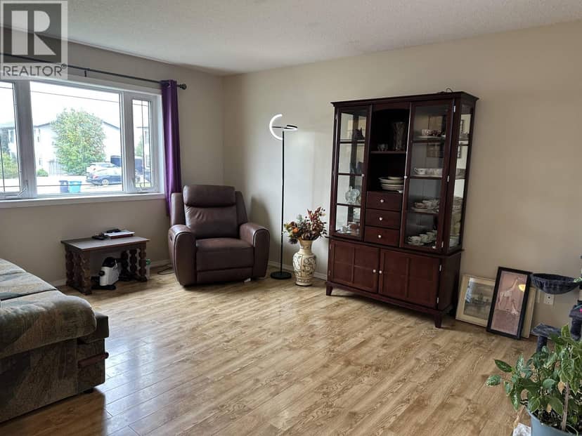 8728 81A STREET, Fort St. John, photo 3