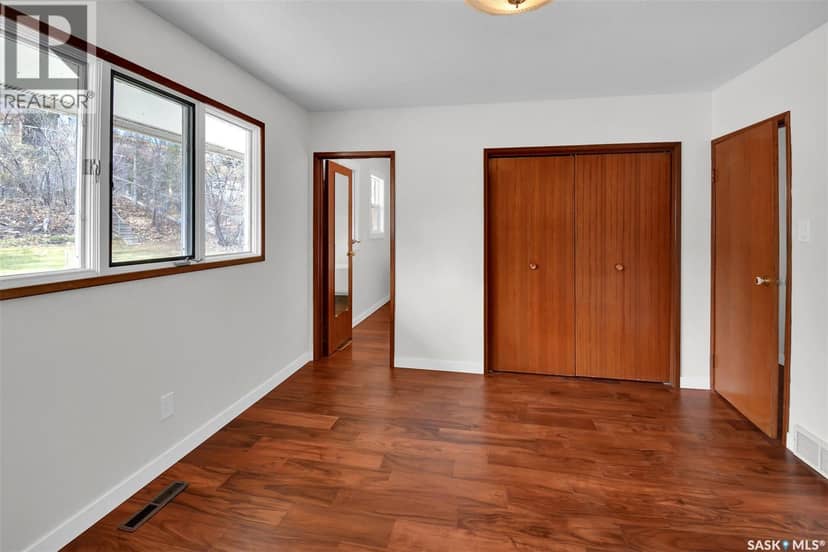 2113 Spadina CRESCENT E — photo 15 of 40